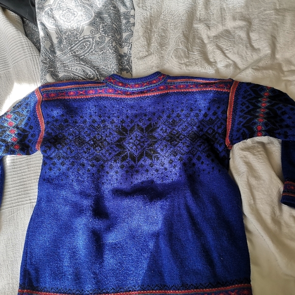 Wool sweater - Picture 6 of 7